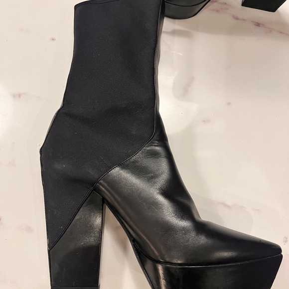 Jil Sander black leather and elastic pull on platform boots; size 39 1/2 - Picture 6 of 6